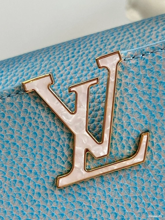 LOUIS CAPUCINES BB VUITTON 0223